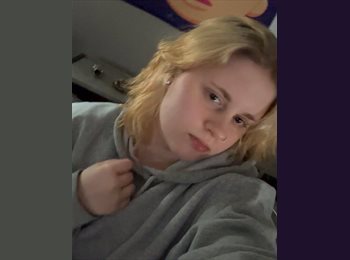 Roomgo US - Emma - 18 - Syracuse