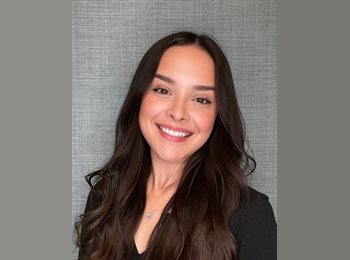 Roomgo US - Edelly Ruiz - 25 - Laguna Niguel