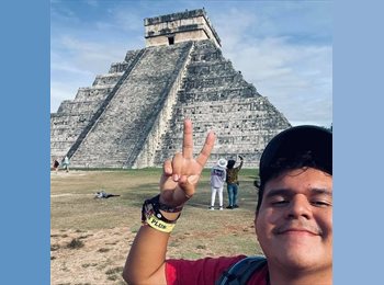 Roomgo US - Carlos - 29 - Miami Beach