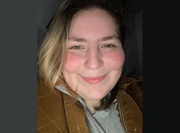 Roomgo US - Elena Stevens - 30 - Baltimore