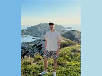 Roomgo US - Ryan - 21 - Financial District