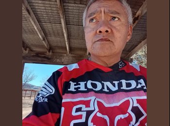 Roomgo US - Sam - 40 - Irvine