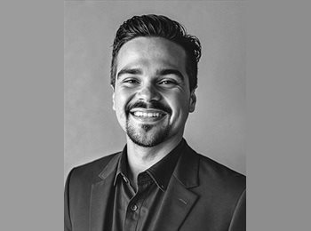 Roomgo US - Brandon Mullins - 27 - NYC