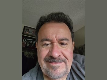 Roomgo US - Walter - 70 - Lynnwood