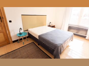 Appartager BE - Chambres meublées dans une magnifique maison en colocation avec TV – Schaarbeek, Bruxelles, Etterbeek - 648 € pm