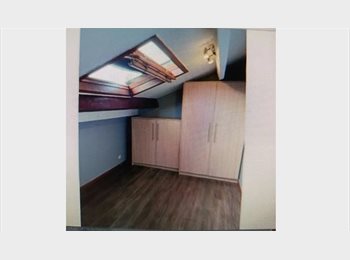 Appartager BE - petit appartement, La Louvière - 600 € pm