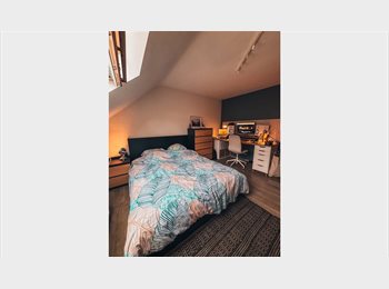 Appartager BE - Deux chambres se libèrent dans notre coloc à partir du 1er septembre., Wavre - 625 € pm