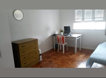 Roomgo BR - QUARTO INDIVIDUAL EM LARANJEIRAS, Laranjeiras - R$ 3.500 Por mês