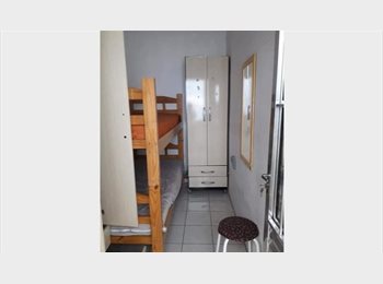 Roomgo BR - Quartos para alugar em SP Metro a Barra Funda Trem da Lapa Mobiliados com tudo incluído, Perdizes - R$ 780 Por mês