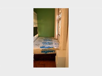 Roomgo BR - Alugo quarto em apt compartilhado 300metros da estação de trem de Osasco centro atrás da Uninove, Osasco - R$ 750 Por mês