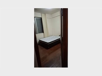 Roomgo BR - Alugo quarto individual no Bairro Santo Antônio, Belo Horizonte - R$ 1.200 Por mês