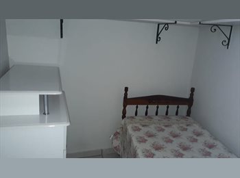 Roomgo BR - Vaga exclusivamente feminina em DCE (centro de BH), Belo Horizonte - R$ 750 Por mês