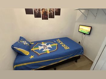 Roomgo BR - LEME AVAILABLE - COLIVING RIO - LEME - 400mts from the beach, Leme - R$ 2.000 Por mês