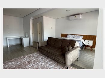 Roomgo BR - Quarto e cozinha 75m2, Vila Mariana - R$ 3.500 Por mês