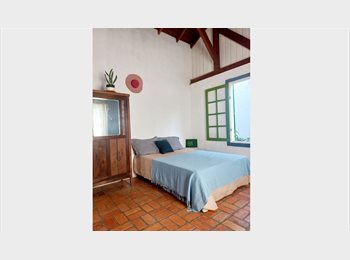 Roomgo BR - Quarto privado, Florianópolis - R$ 1.000 Por mês