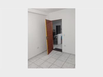 Roomgo BR - Dividir Aluguel, Santana - R$ 700 Por mês