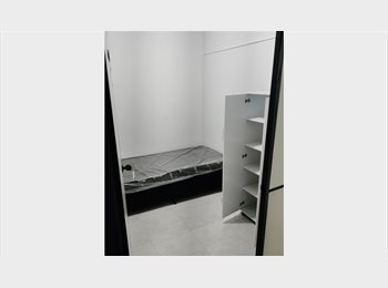 Roomgo BR - Quarto Próximo do Metrô/Shopping Tatuapé, Tatuapé - R$ 950 Por mês
