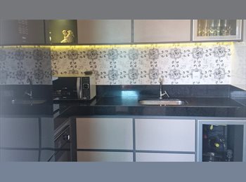 Roomgo BR - Quarto compartilhado AP pampulha BH, Belo Horizonte - R$ 1.800 Por mês