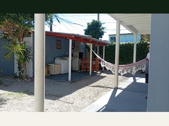 Roomgo BR - Casa  a 5 minutos da praia, Florianópolis - R$ 1.200 Por mês