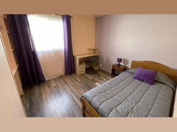 CompartoDepto CL - Tranquila Habitación con Baño Privado y Escritorio, Todo Incluido, Valparaíso - CH$380.000 por mes