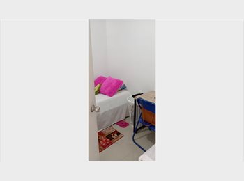 CompartoApto CO - Excelente habitación amoblada en Conjunto Parque central Ciudad del Río., Medellín - COP$ 800.000 por mes