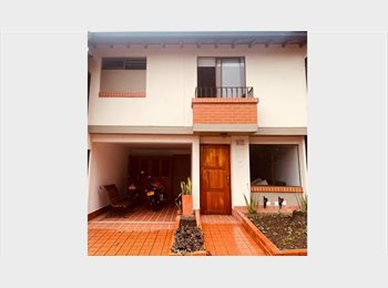 CompartoApto CO - CÓMODA HABITACIÓN EN UNIDAD RESIDENCIAL DE CASAS EN SABANETA, Sabaneta - COP$ 1.500.000 por mes