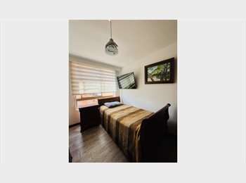 CompartoApto CO - Habitacion Poblado, Envigado - COP$ 1.200.000 por mes