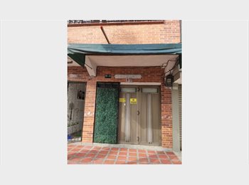 CompartoApto CO - Habitación Amueblada, Medellín - COP$ 1.200.000 por mes