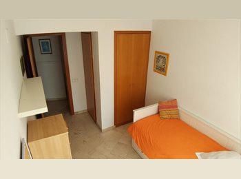Roomgo ES - Bonita habitacion centro Barcelona, Eixample - 650 € por mes