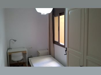 Roomgo ES - Room for rent for students in Barcelona, Esplugues - 280 € por mes