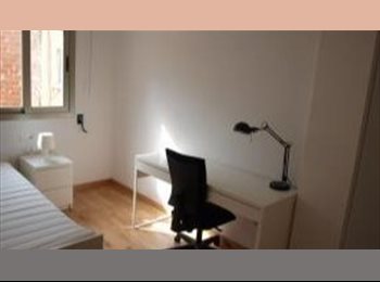 Roomgo ES - Zimmer zu vermieten fur Studenten in Barcelona, Esplugues - 300 € por mes