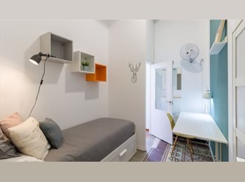 Roomgo ES - RH8A-R3 Habitación individual con balcón en Gràcia, Gràcia - 740 € por mes