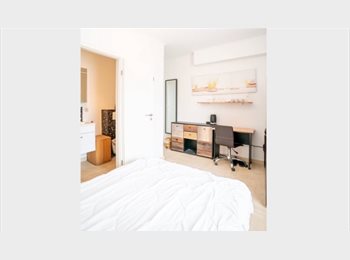Appartager LU - Appart tout meublé avec kitchenette sdb /wc séparé PRIVE, Luxembourg Ville - 1.500 € / Mois