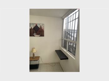 Roomgo MX - Rento bonito cuarto para estudiante o profesional mujer lugar muy tranquilo, Corregidora - MX$3,500 por mes