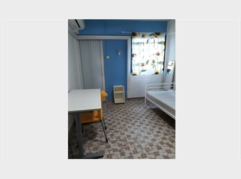 Roomgo SG - Master  Bedroom For Rent - along Aljunied MRT (Geylang), Aljunied - $1,000 pm