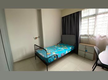 Roomgo SG - NO Agent Fee Payable Common Room for Rent @ Upper Serangoon Road (Near Hougang MRT), Hougang - $950 pm