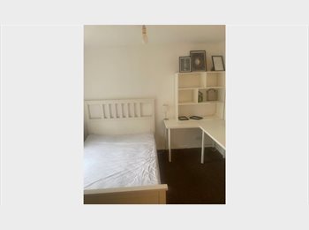 Roomgo UK - LARGE ROOM, AVAILABLE NOW, £600, Hatfield - £600 pcm