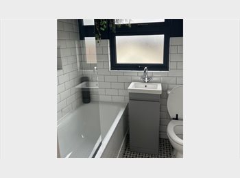 Roomgo UK - Double room with a great view is available, Penge - £750 pcm