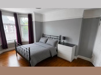 Roomgo UK - Exceptional double rooms in ideal location, Watford - £850 pcm