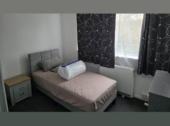 Roomgo UK - AFFORDABLE SINGLE ROOM IN BIRMINGHAM, Great Barr - £480 pcm
