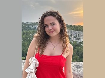 Roomgo UK - Evie - 22 - Glasgow