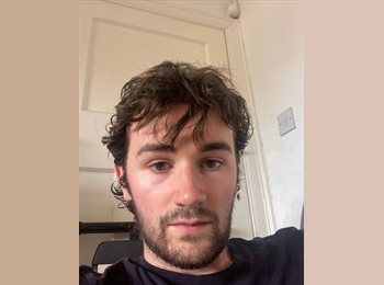 Roomgo UK - Inigo  - 20 - Glasgow
