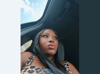 Roomgo UK - Deborah - 29 - Harlow