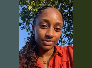 Roomgo UK - Jessica - 29 - Birmingham
