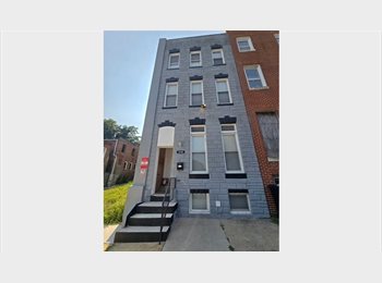 Roomgo US - 210 N Mount St $850 (Private Bath), Poppleton - $850 pm