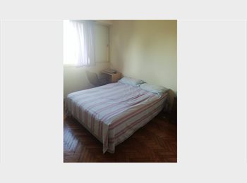 Roomgo AR - Habitación amplia y luminosa a mts subte E, Buenos Aires - AR$ 420.000 pm