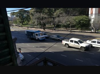 Roomgo AR - Habitacion con balcon y vista al parque centebario, Buenos Aires - AR$ 600.000 pm