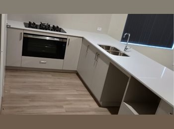 Roomgo AU - Master / Couples Bedroom with Private Ensuite Available – Alkimos, Merriwa - $450 pw