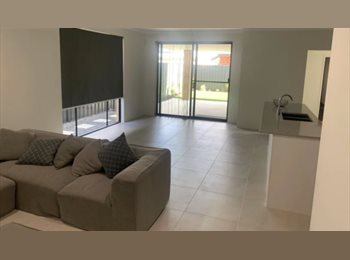 Roomgo AU - Room with Private Ensuite Available in Lakelands, Stake Hill - $450 pw