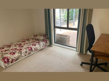 Roomgo AU - Accommodation in quiet suburb, Mitchell - $240 pw